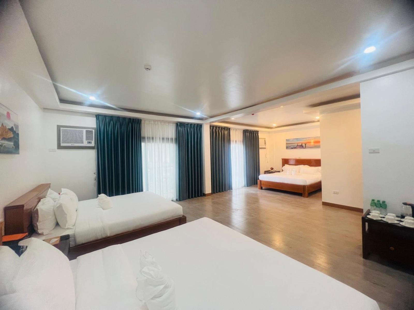 Ocean Star Hotel Корон Экстерьер фото